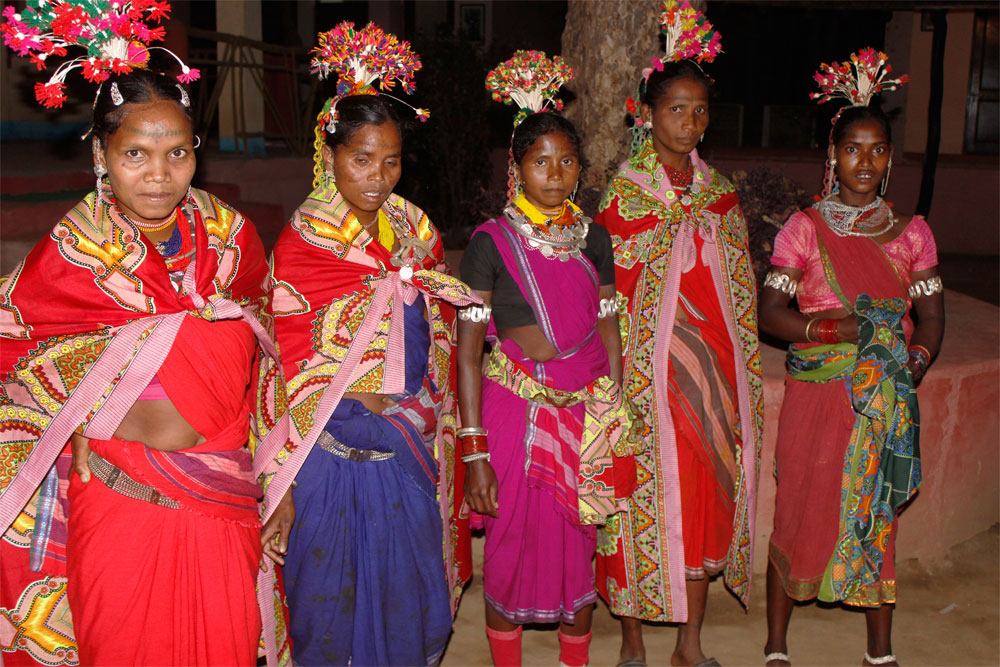 Surguja Style Saree Draping: Celebrating the Traditional Drapes of  Chhattisgarh - KALKI Fashion Blog