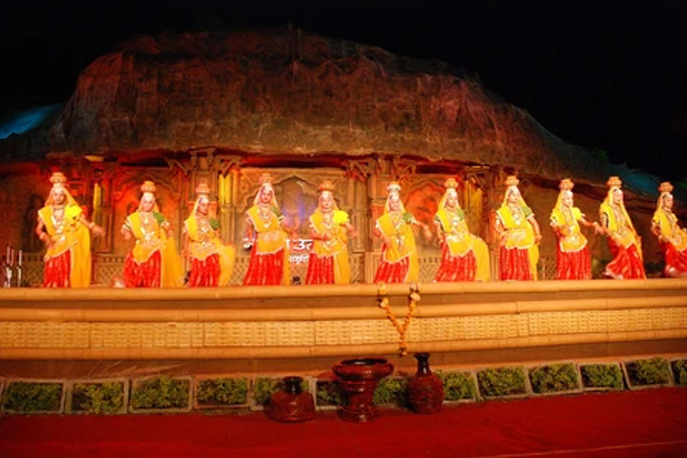 Attend the Chethiyagiri Vihara Festival