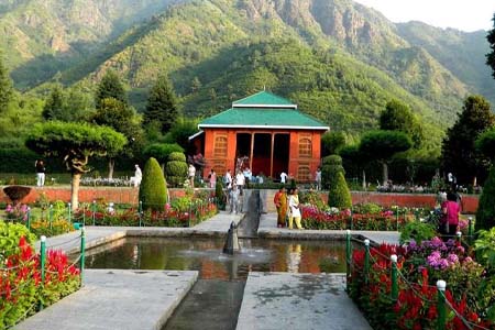 Chashme Shahi Mughal Garden in Srinagar Kashmir